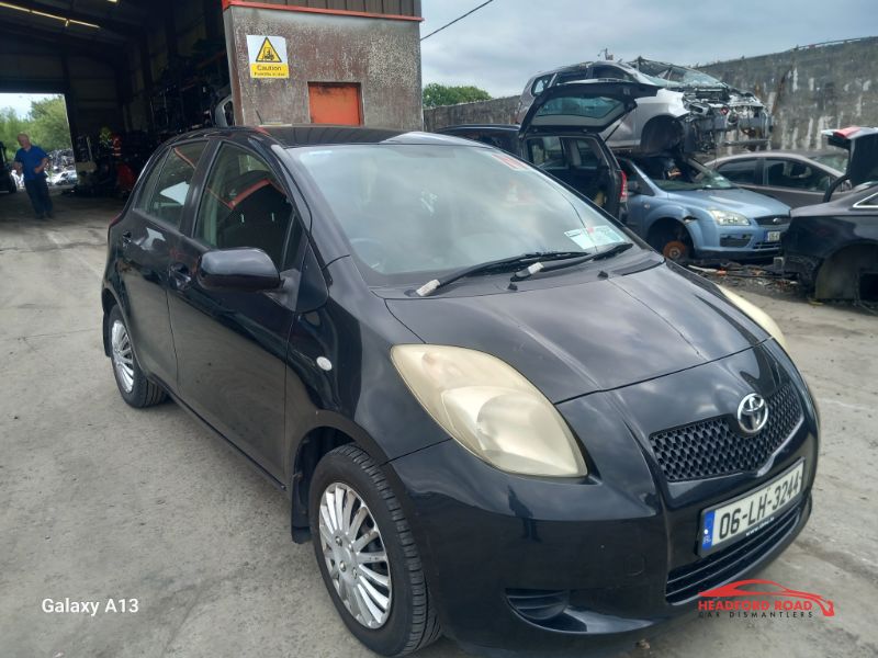 2006 TOYOTA YARIS NG 1.0L LUNA C 5DR for breaking
