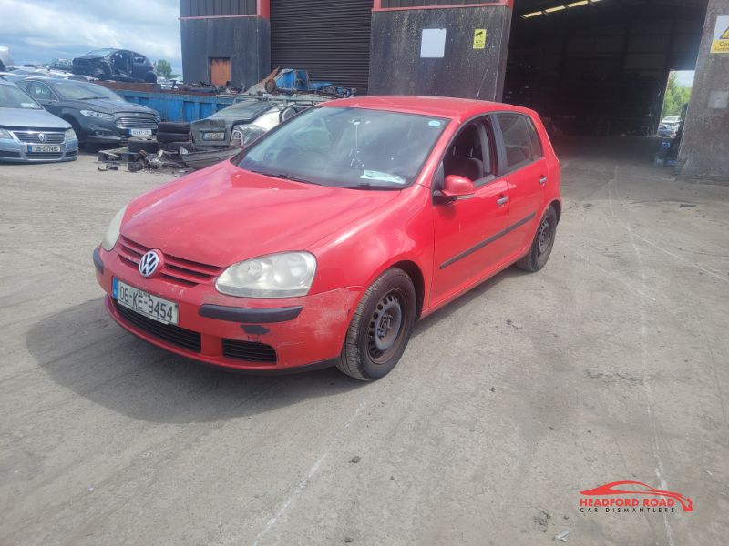 2006 VOLKSWAGEN GOLF 1.4 75BHP 5DR for breaking