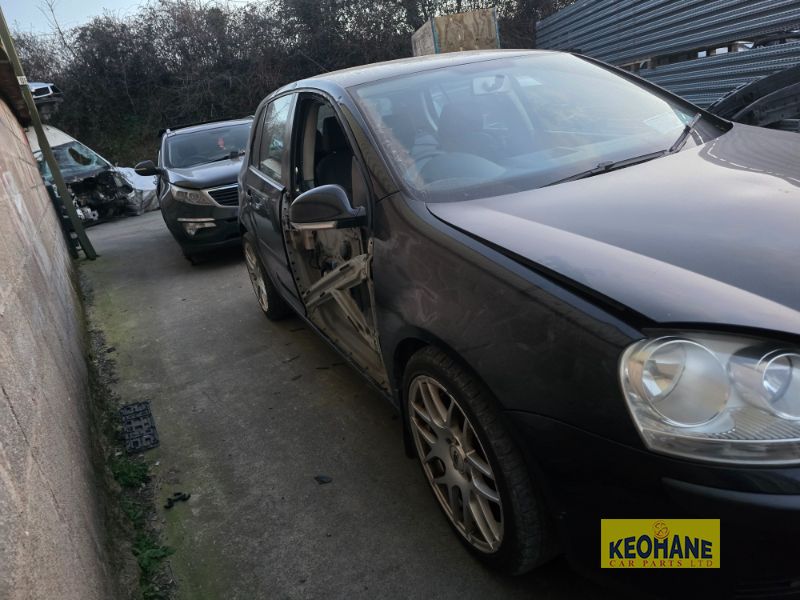 2006 VOLKSWAGEN GOLF 1.4 75BHP 5DR for breaking