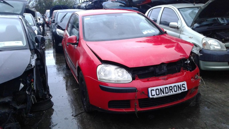 2006 VOLKSWAGEN GOLF 1.4 75BHP 5DR for breaking