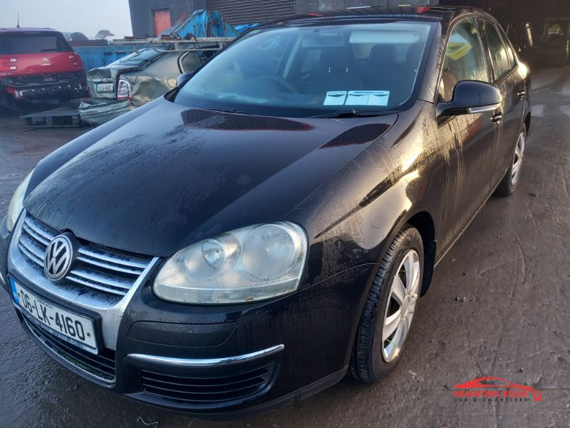 2006 VOLKSWAGEN JETTA 1.6 102BHP 4DR for breaking