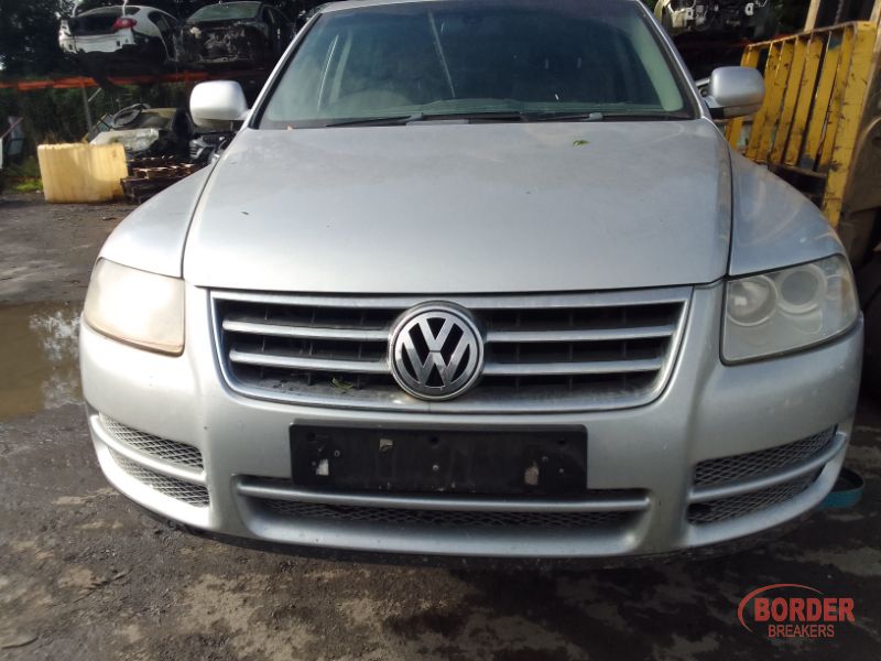 2006 VOLKSWAGEN TOUAREG SE AUTO for breaking