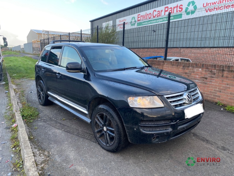 2006 VOLKSWAGEN TOUAREG SE SPORT AUTO for breaking