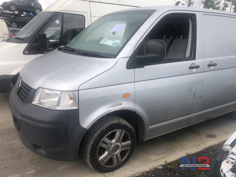 2006 VOLKSWAGEN TRANSPORTER VAN SWB 2600 4DR 63KW TDI 5SPEED for breaking