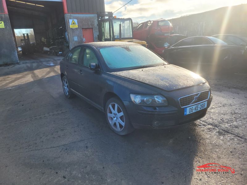2006 VOLVO S40 1.6 SE PREMIUM 4DR for breaking