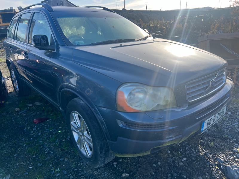 2006 VOLVO XC90 2.5 T SE/LUX GEARTRONIC for breaking
