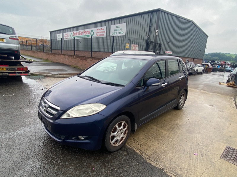 2007 HONDA FR-V for breaking