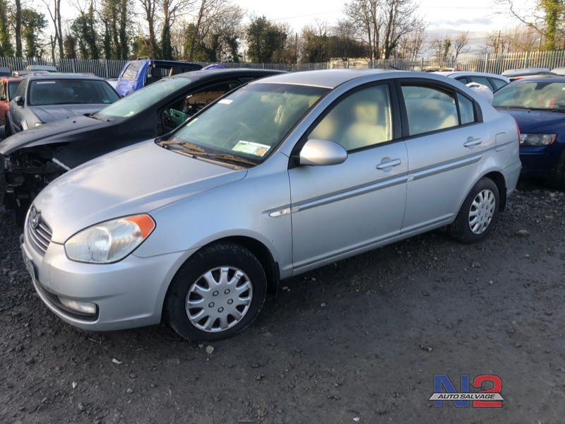 2007 HYUNDAI ACCENT DE LUXURY 4DR for breaking