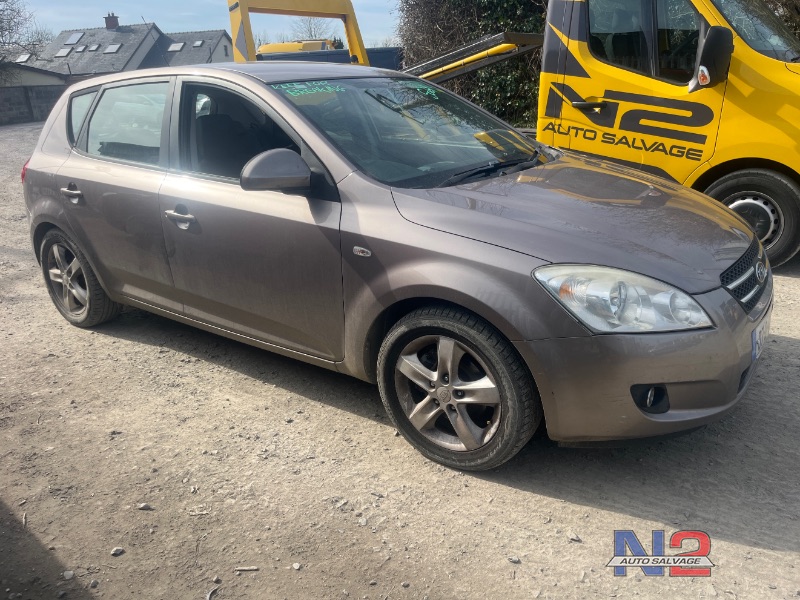 2007 KIA CEED 1.4 EX 5DR for breaking