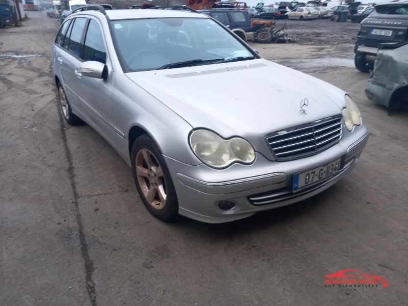 2007 MERCEDES C-CLASS 180 C SERIES KOMPRESSOR AVANTGARDE SE 5DR A for breaking