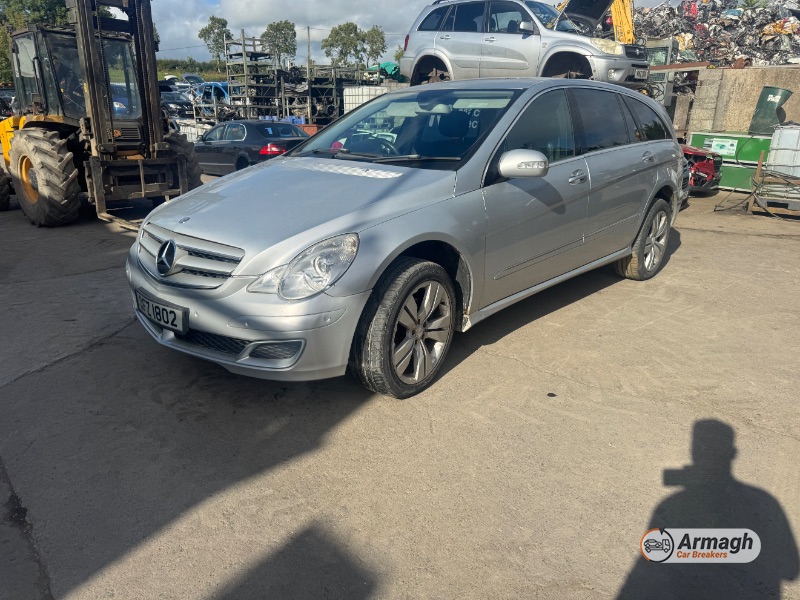 2007 MERCEDES R-CLASS 320 SE CDI A for breaking