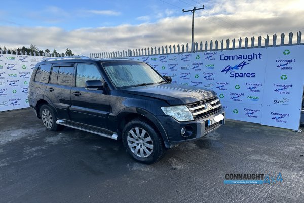 2007 MITSUBISHI PAJERO 3.2 LWB GLS for breaking