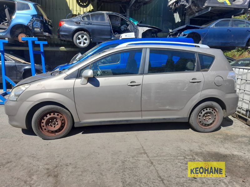 2007 TOYOTA COROLLA VERSO 1.6 TERRA for breaking