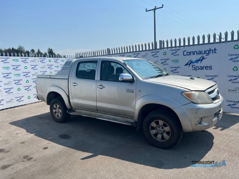 2007 TOYOTA HILUX RC 3.0 D-4D SR5 4DR for breaking