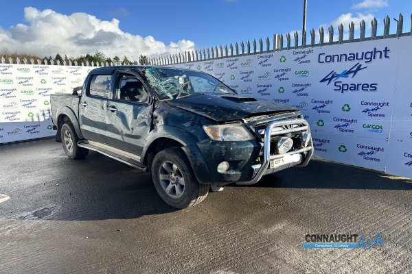 2007 TOYOTA HILUX RC 3.0 D-4D SR5 4DR for breaking