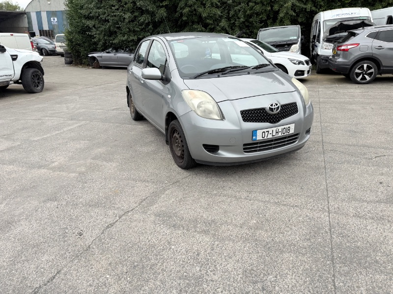 2007 TOYOTA YARIS NG 1.0L LUNA 5DR for breaking