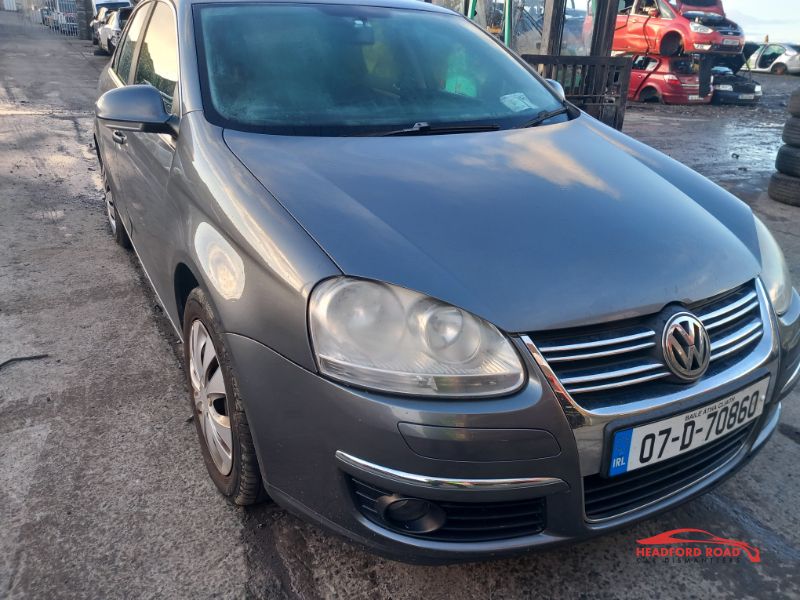 2007 VOLKSWAGEN JETTA COMFORT 1.6 4DR 102BHP for breaking
