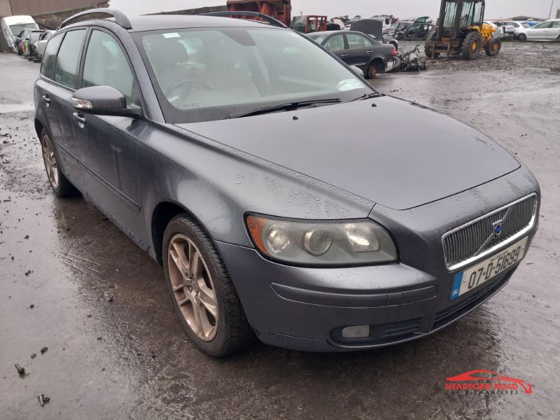 2007 VOLVO V50 1.8 SE 5DR for breaking