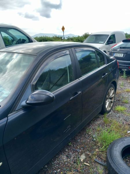 2008 BMW 3 SERIES 320 for breaking