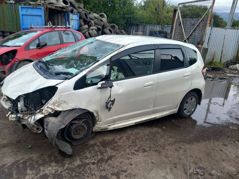2008 HONDA FIT GE6 1.3 5DR AUTO DBA-GE6 for breaking