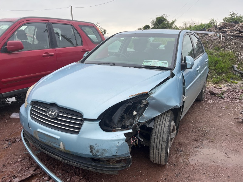 2008 HYUNDAI ACCENT DE LUXURY 4DR for breaking