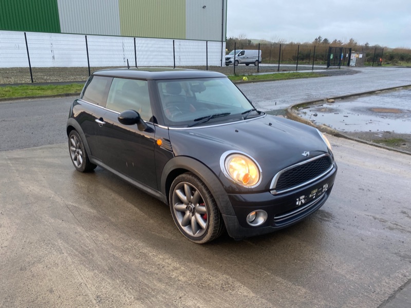 2008 MINI ONE for breaking