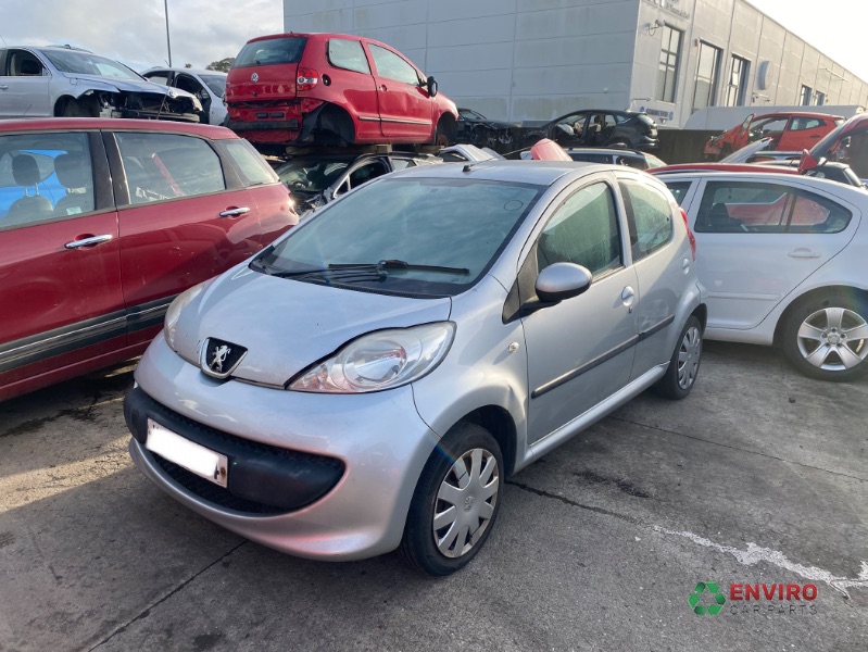 2008 PEUGEOT 107 URBAN for breaking