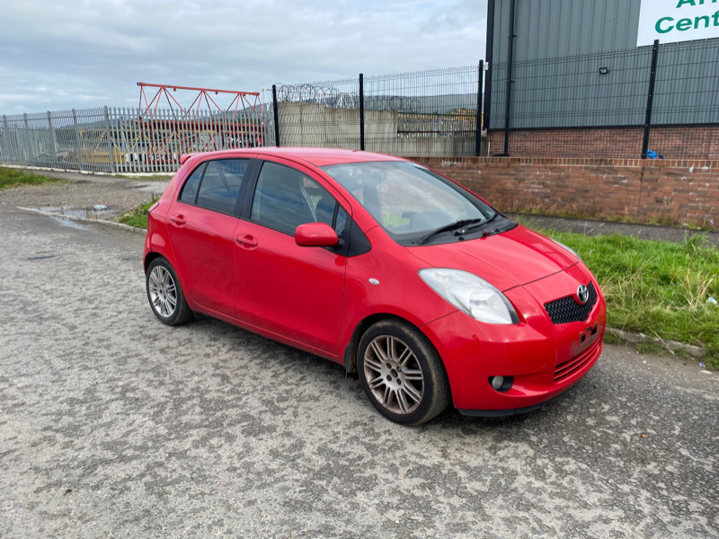 2008 TOYOTA YARIS SR for breaking