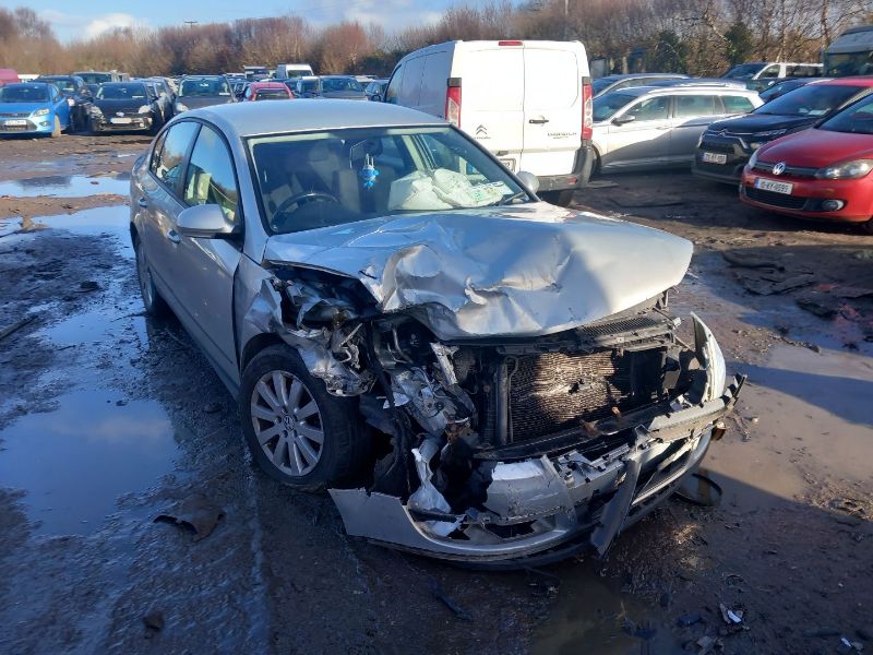 2008 VOLKSWAGEN PASSAT 1.9 TDI S 105PS 4DR for breaking