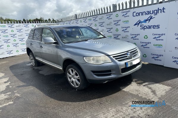 2008 VOLKSWAGEN TOUAREG GP 2.5 TDI 174 AT 5DR 174BHP for breaking
