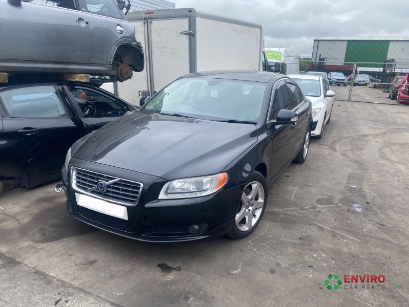 2008 VOLVO S80 SE LUXURY D5 for breaking