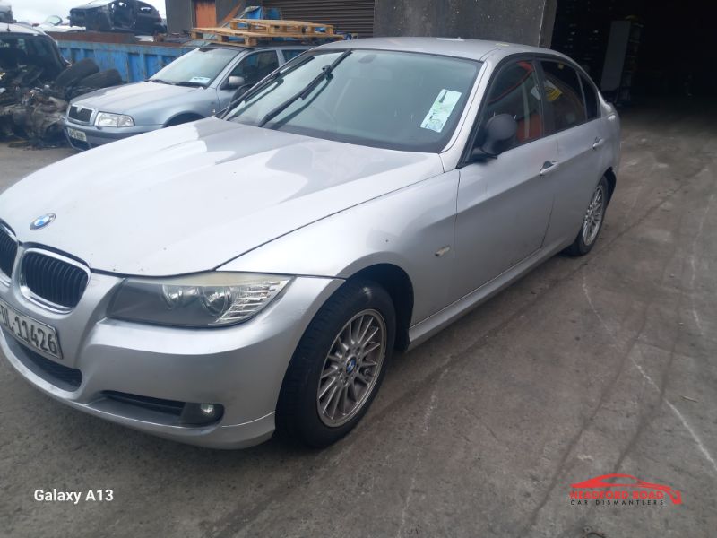 2009 BMW 3 SERIES 320 for breaking