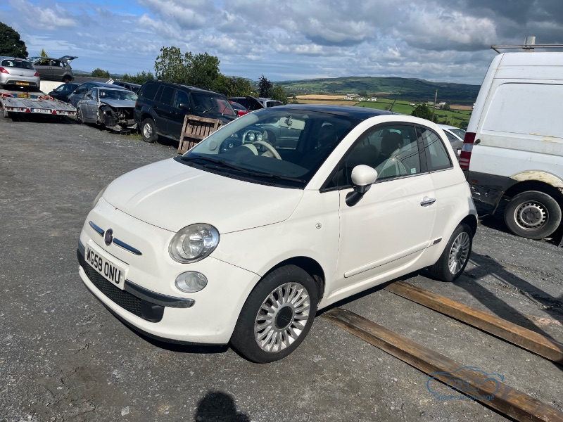 2009 FIAT 500 LOUNGE M-JET RIGHT HAND DRIVE for breaking