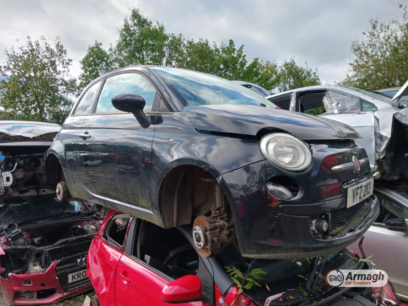 2009 FIAT 500 SPORT S-A for breaking