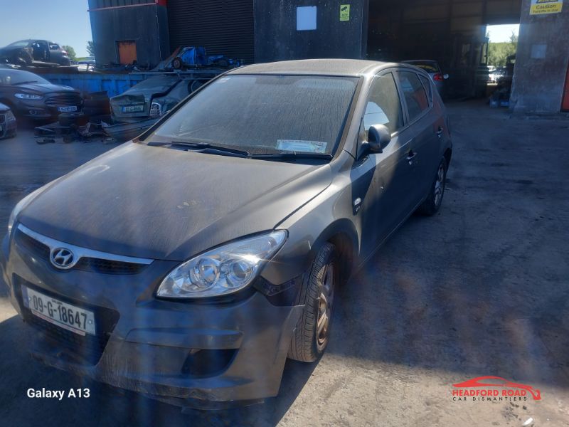 2009 HYUNDAI I30 1.6 COMFORT CRDI 5DR for breaking