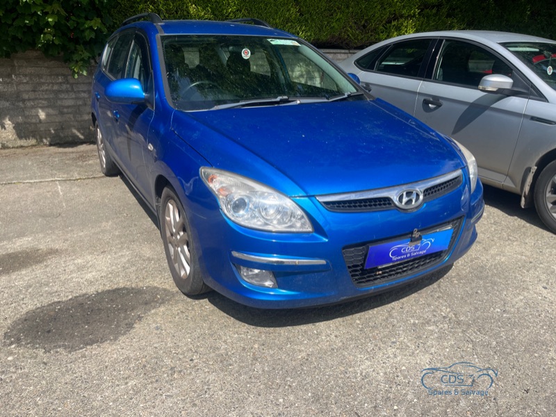 2009 HYUNDAI I30 130 ESTATE 1.6 90BHP CROSSWAGON for breaking