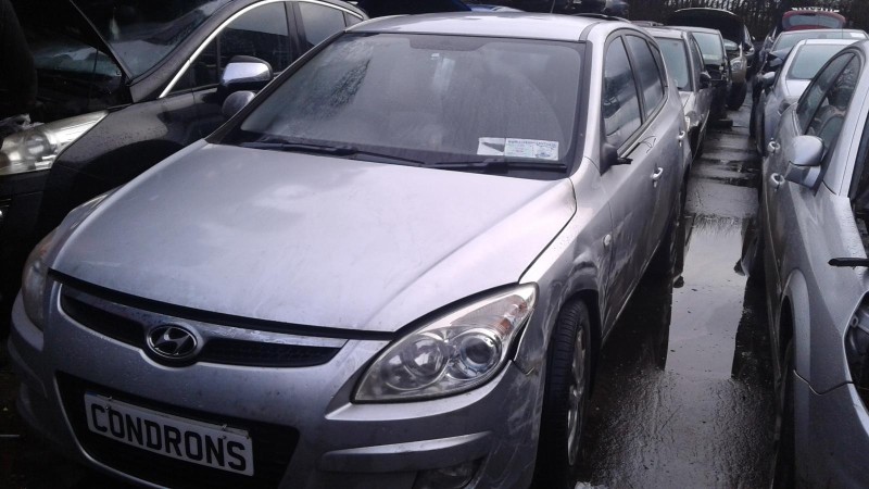 2009 HYUNDAI I30 DELUXE 1.6 DIESEL for breaking
