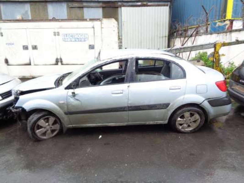 2009 KIA RIO 1.5 EX for breaking