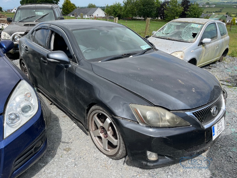 2009 LEXUS IS 220D 2.2 TD SE 4DR for breaking