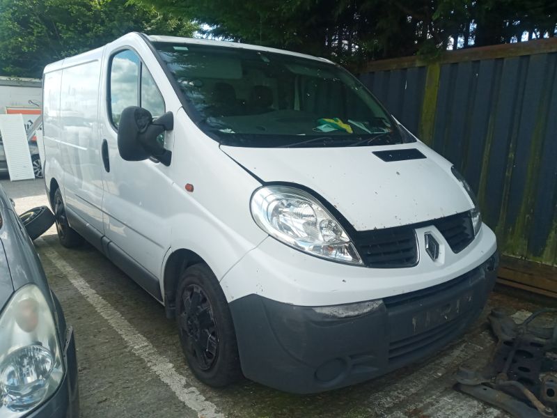 2009 NISSAN PRIMASTAR DCI 115 SE SWB 5DR for breaking