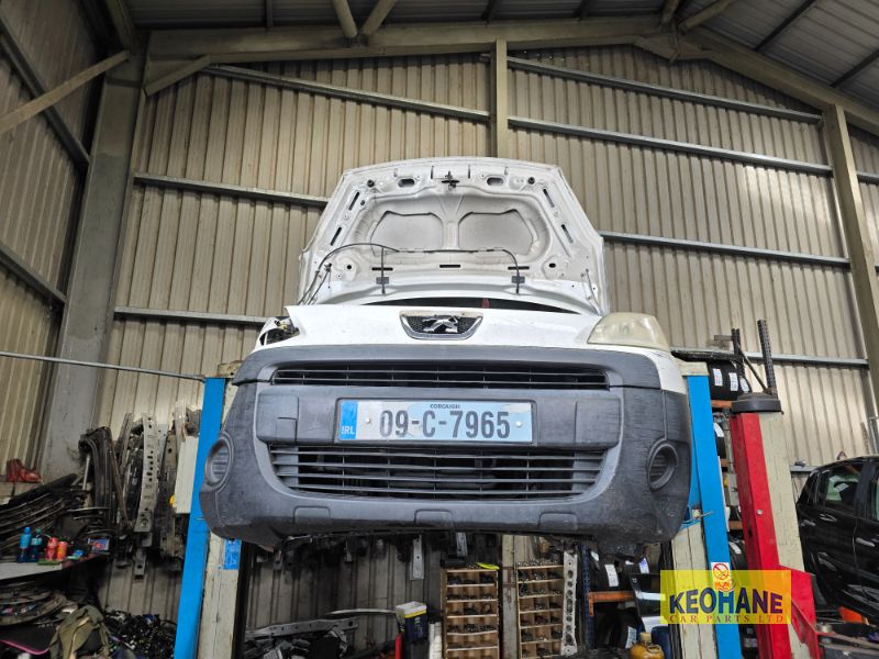 2009 PEUGEOT PARTNER B9 1.6 HDI 75 LEV1 4DR LEVEL 1 for breaking