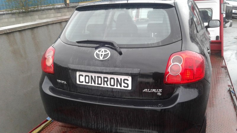 2009 TOYOTA AURIS 1.4 D-4D T2 5DR for breaking