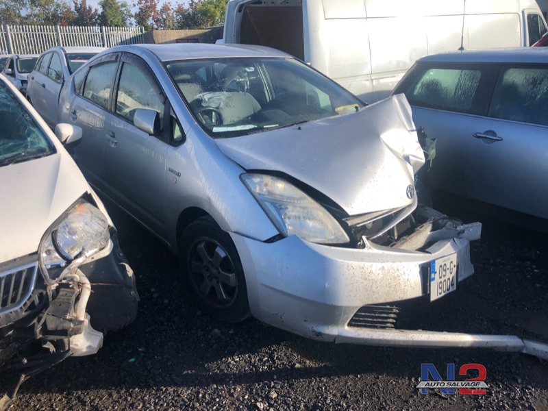 2009 TOYOTA PRIUS NHW20 5DR A AUTO for breaking