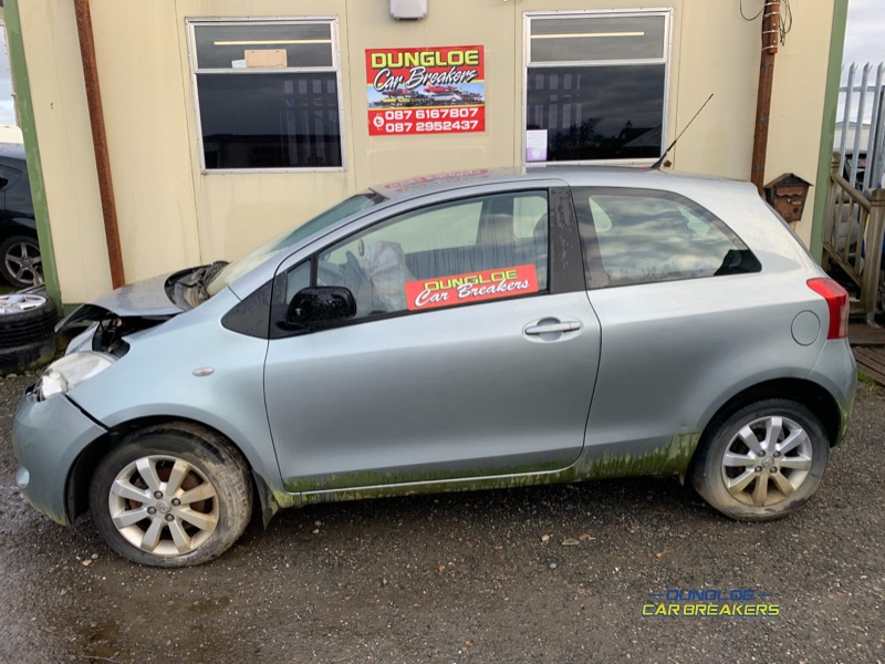 2009 TOYOTA YARIS 1.3 VVT-I TR 3DR for breaking