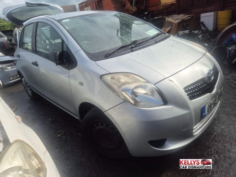 2009 TOYOTA YARIS NG 1.0L TERRA 5DR for breaking