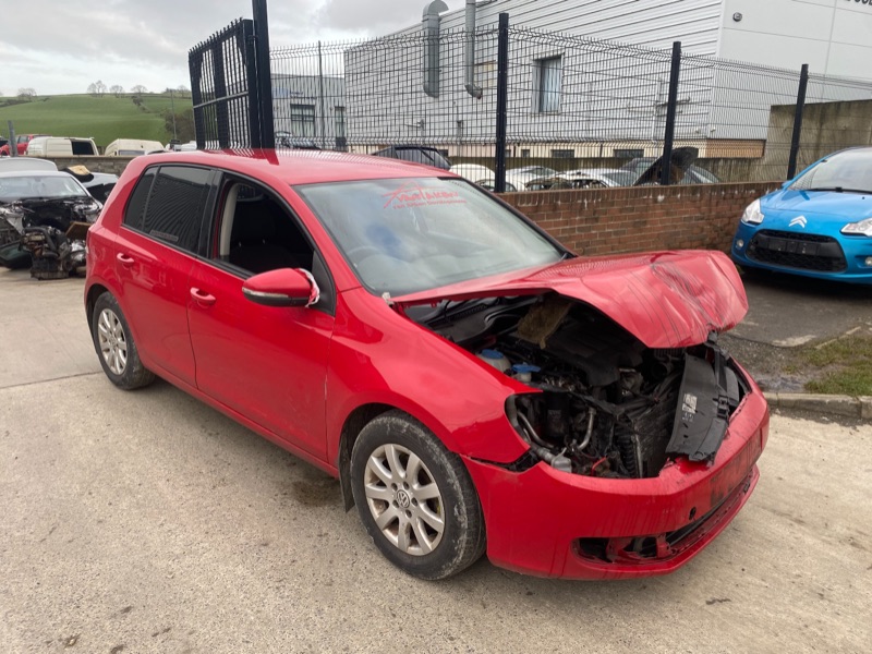 2009 VOLKSWAGEN GOLF S TDI for breaking