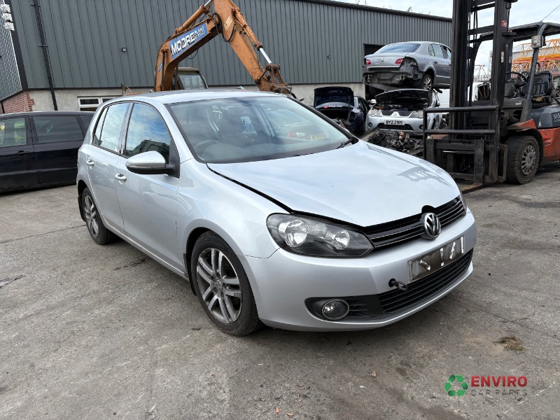 2009 VOLKSWAGEN GOLF SE TDI for breaking