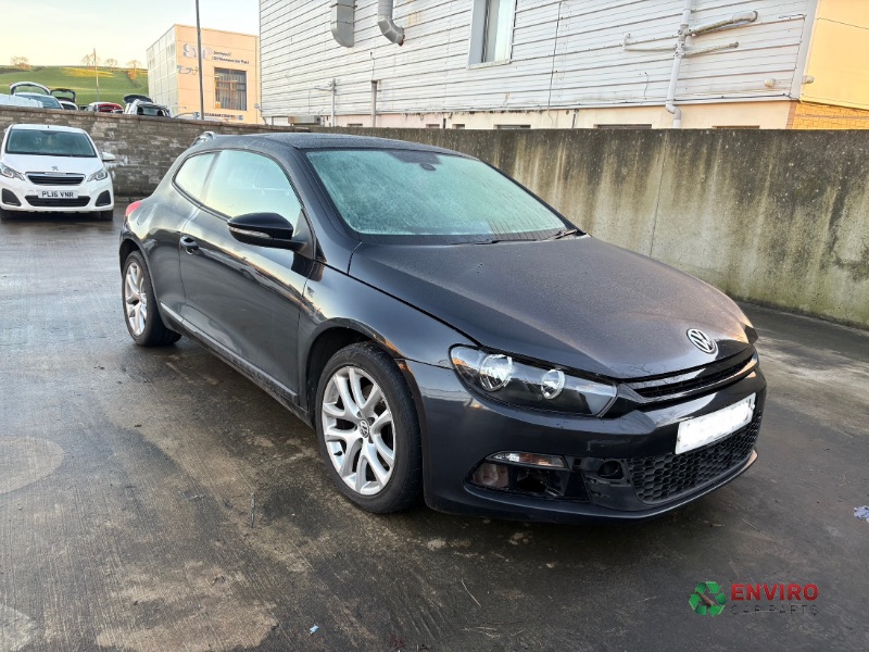 2009 VOLKSWAGEN SCIROCCO TSI S-A for breaking