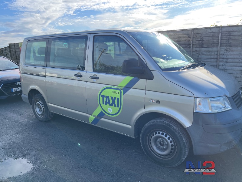 2009 VOLKSWAGEN SHUTTLE SWB 75KW TD TDI 5SPEED 9-5 for breaking