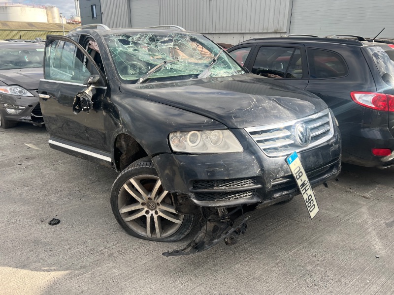 2009 VOLKSWAGEN TOUAREG SE V6 TDI 5DR A for breaking